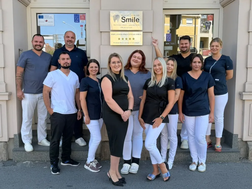 Po novi osmijeh u Implantološki centar Smile! 🦷✨